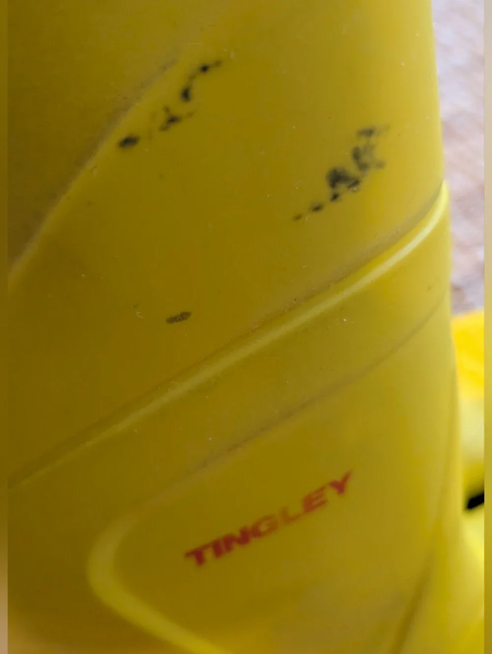 Tingley men yellow